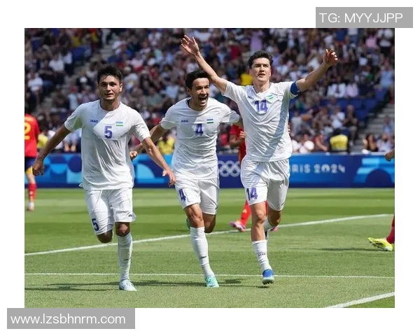 2001年中国足球队对阵乌兹别克斯坦的经典之战回顾与分析 2001年中国足球队对阵乌兹别克斯坦的经典之战回顾与分析