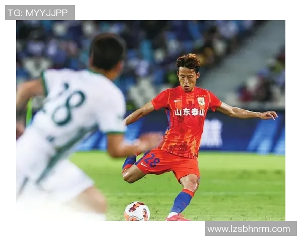 卢戈与莱万特的精彩对决结果揭晓引发球迷热议 卢戈与莱万特的精彩对决结果揭晓引发球迷热议